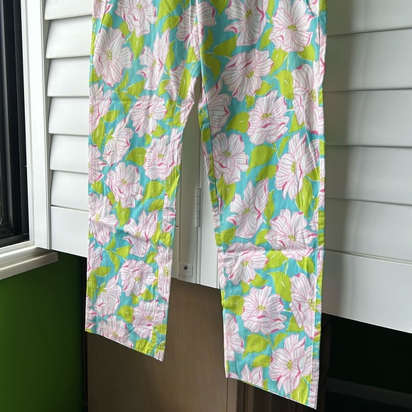 Lauren - Ralph Lauren ladies floral pant with side zipper. - Picture 2 of 7